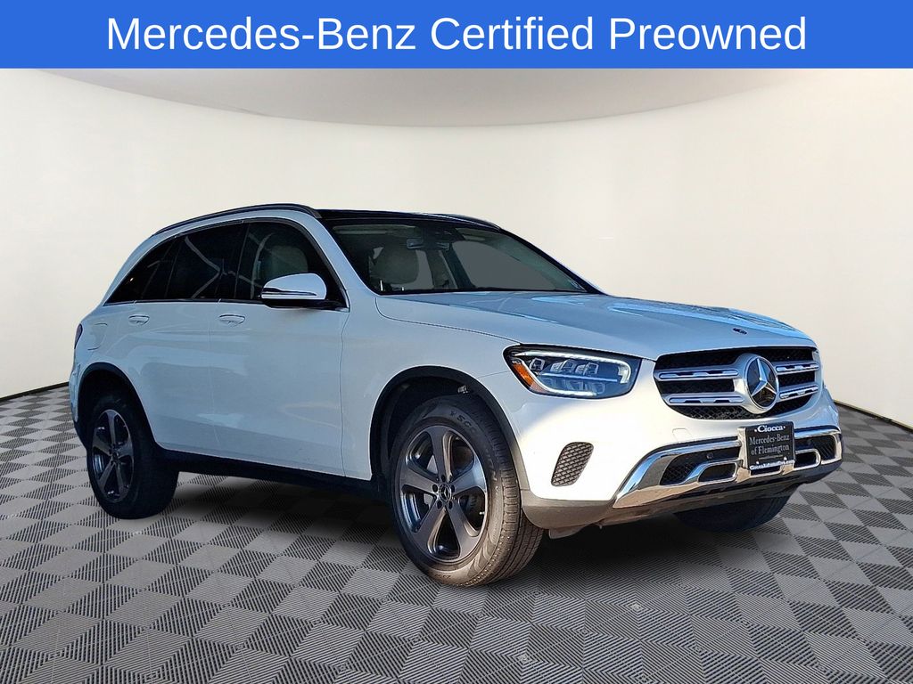 2022 Mercedes-Benz GLC GLC300's photo