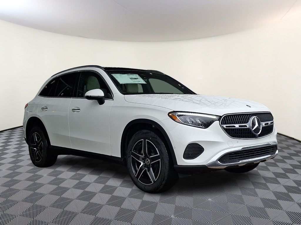 2026 Mercedes-Benz GLC GLC 300 4MATIC's photo