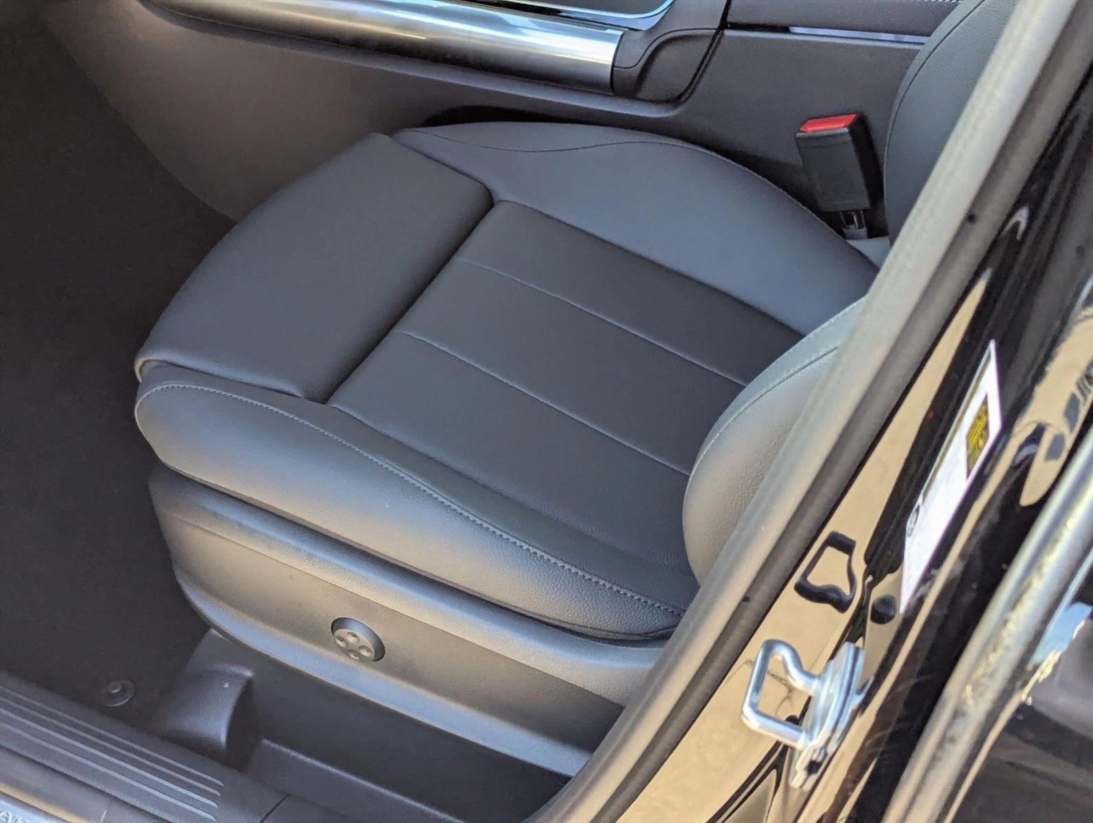 2026 Mercedes Benz GLA 250 photo 4