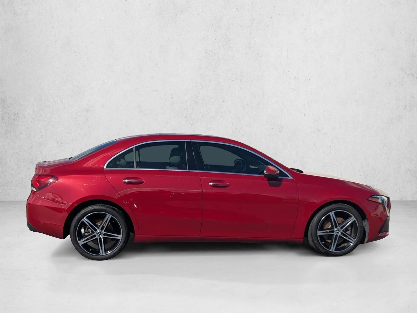 2022 Mercedes Benz A 220 photo 4