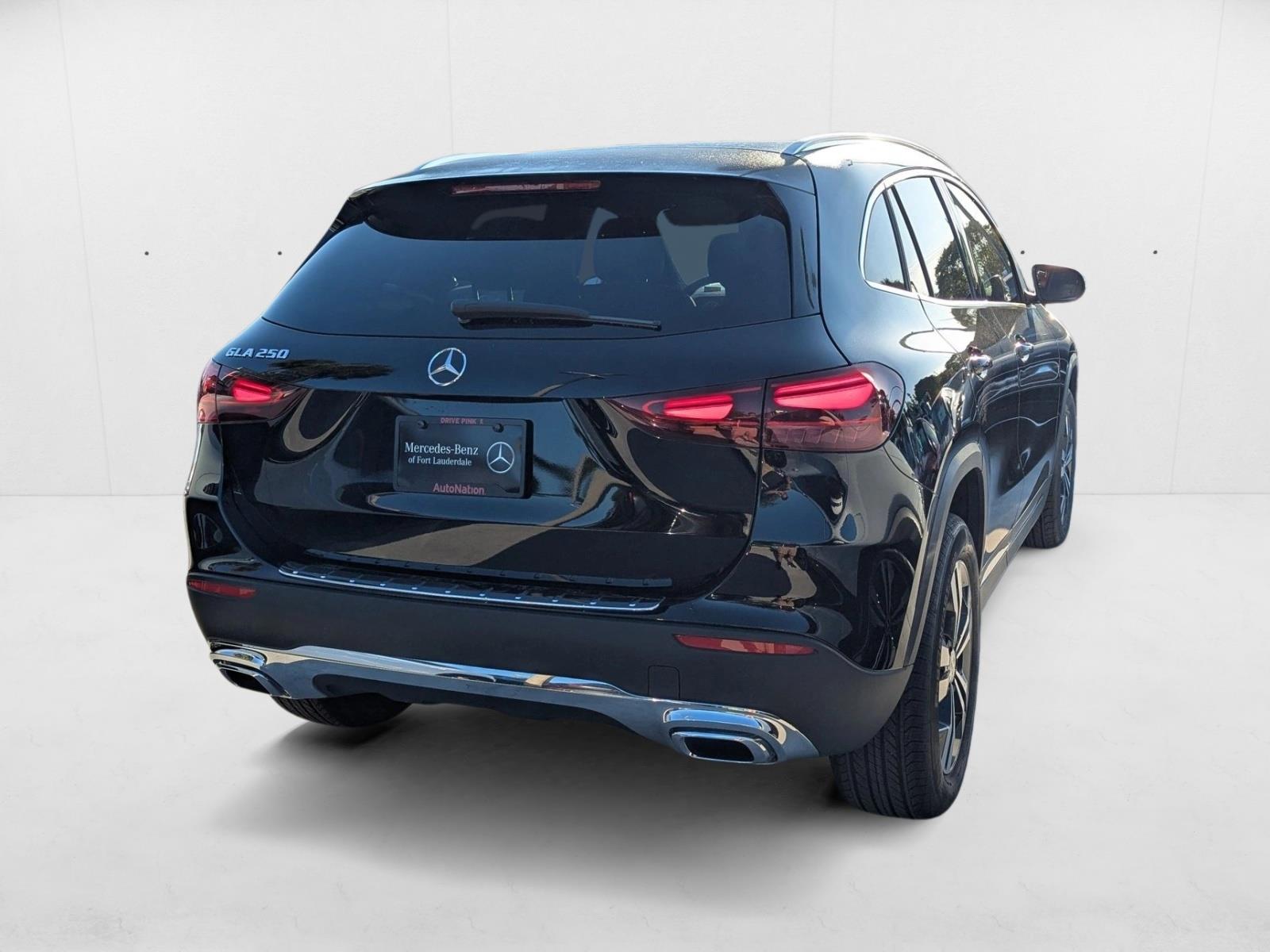 2026 Mercedes Benz GLA 250 photo 2