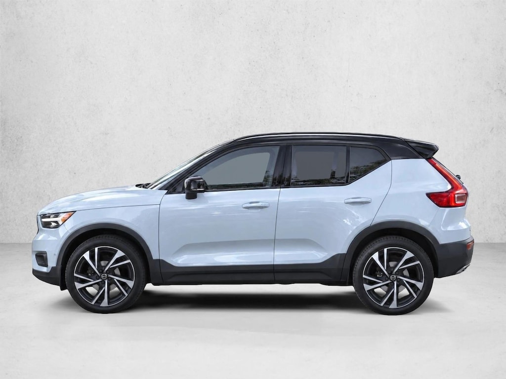 Used 2021 Volvo XC40 T5 R-Design SUV
