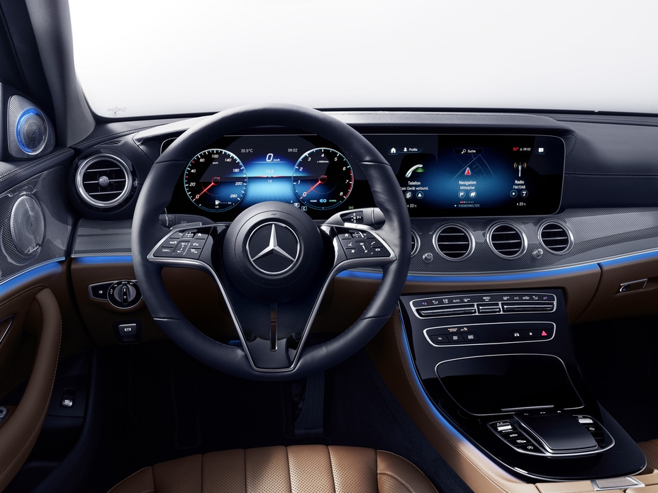 Mercedes-Benz with Heated Steering Wheel