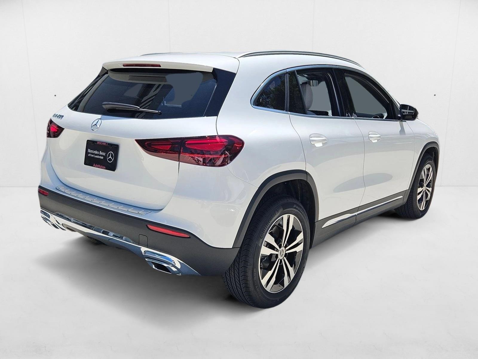 2026 Mercedes Benz GLA 250 photo 2