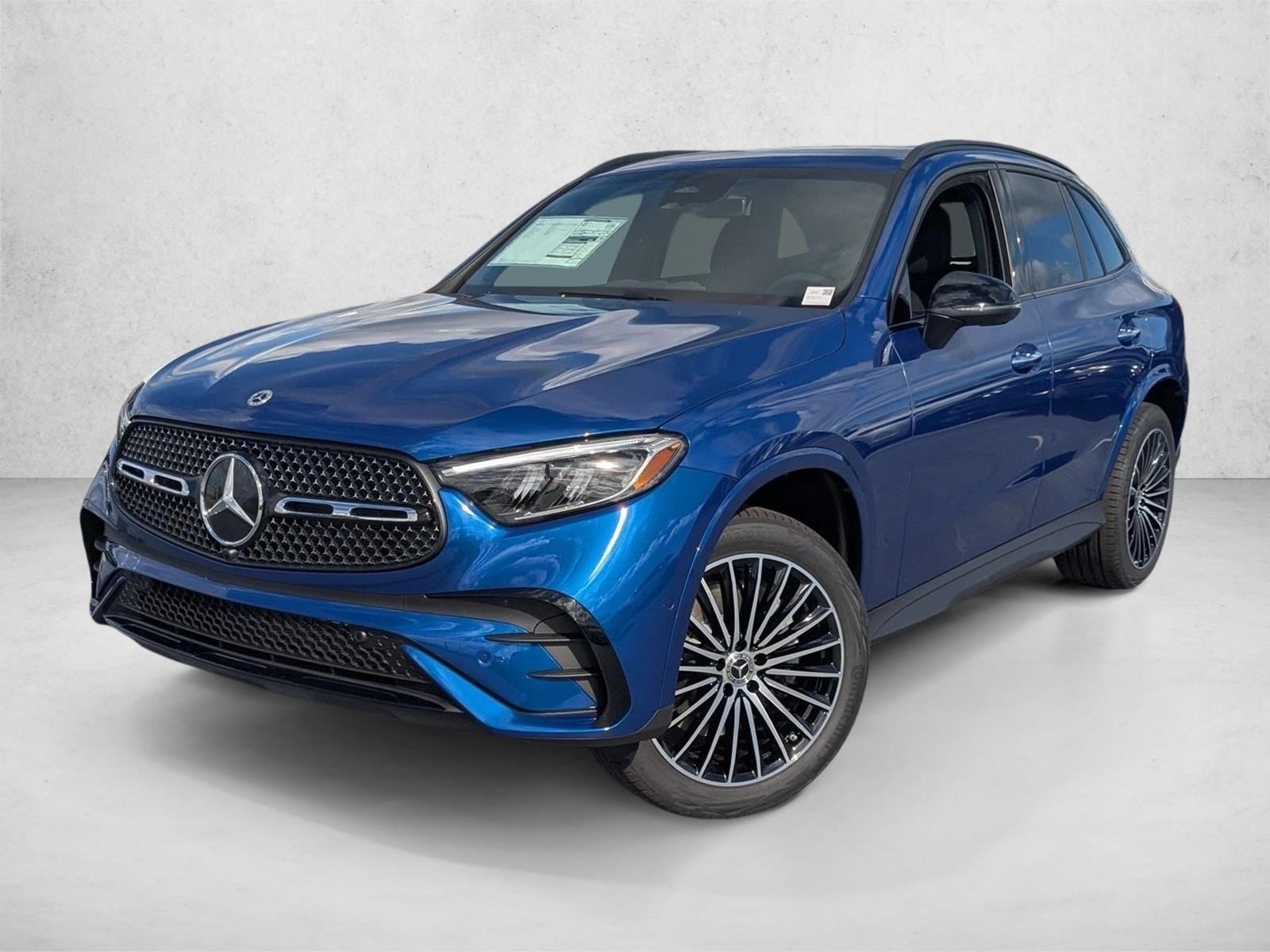 2026 Mercedes-Benz GLC Base's photo