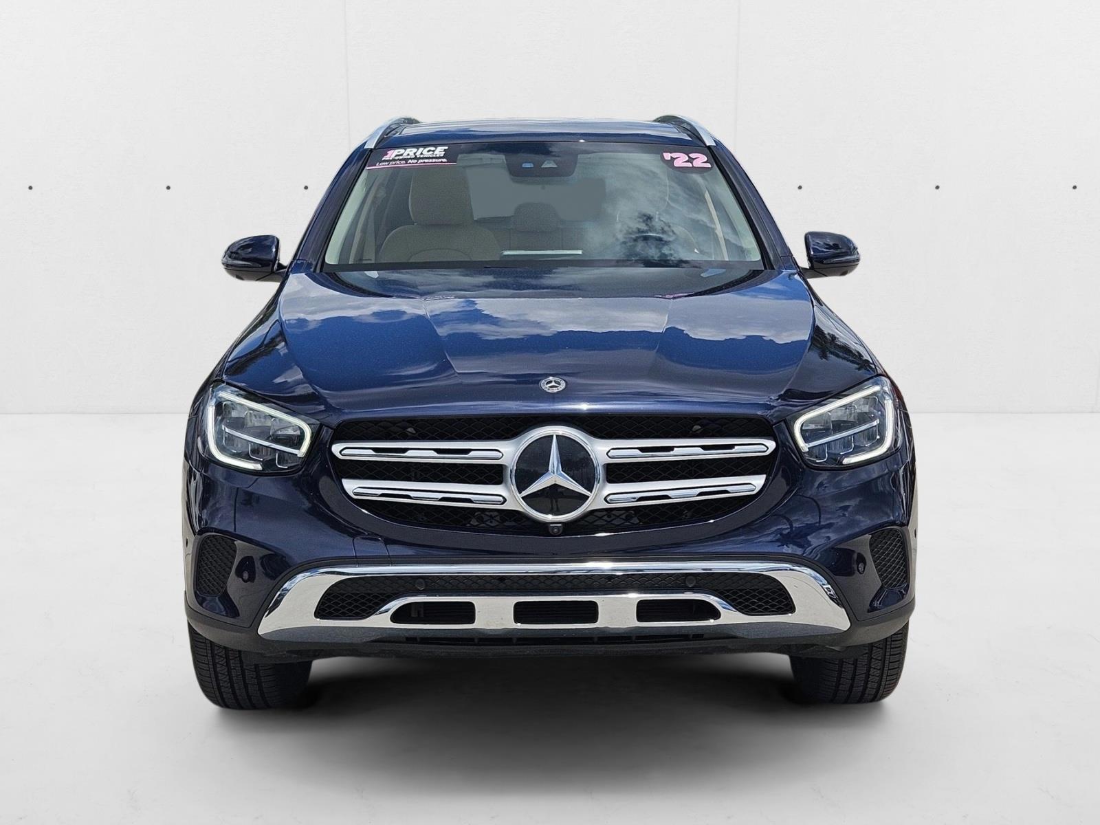 2022 Mercedes Benz GLC 300 photo 2