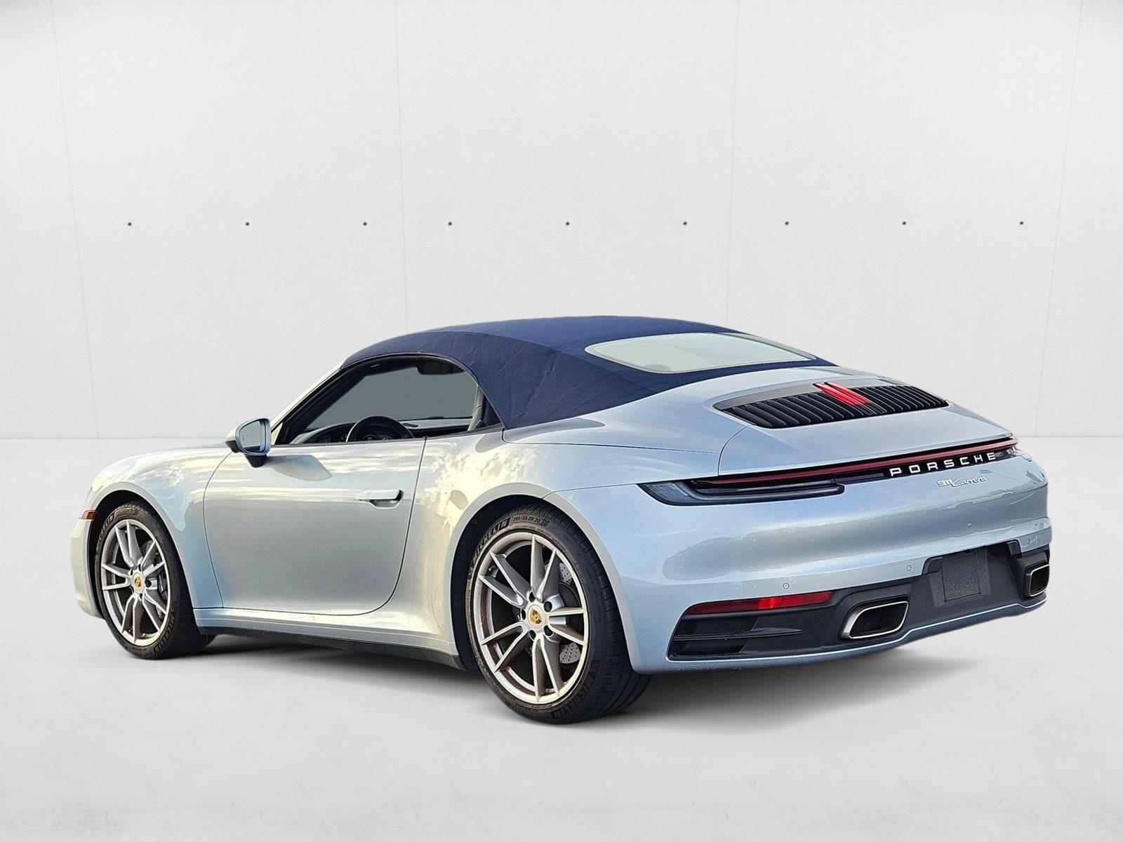 2022 Porsche 911 Cabriolet photo 4