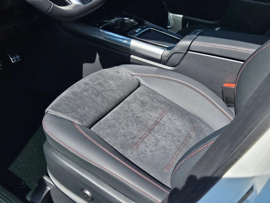 New 2026 Mercedes-Benz AMG GLA 35 AMG ® GLA 35 4MATIC ® SUV SUV