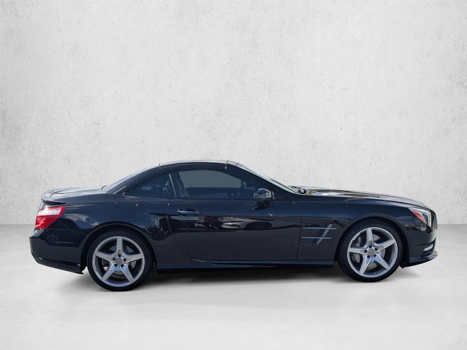 2015 Mercedes Benz SL 400 photo 4