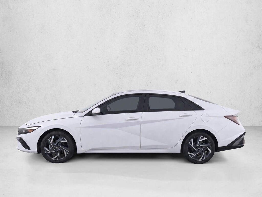 Used 2024 Hyundai Elantra SEL Sedan