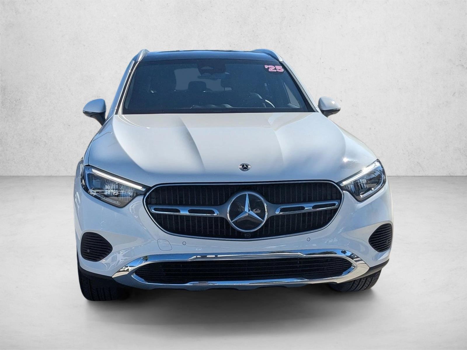 2025 Mercedes Benz GLC 4MATIC photo 2