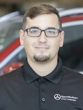 Staff member Xavier Alsina from ID_3129131e7a8c