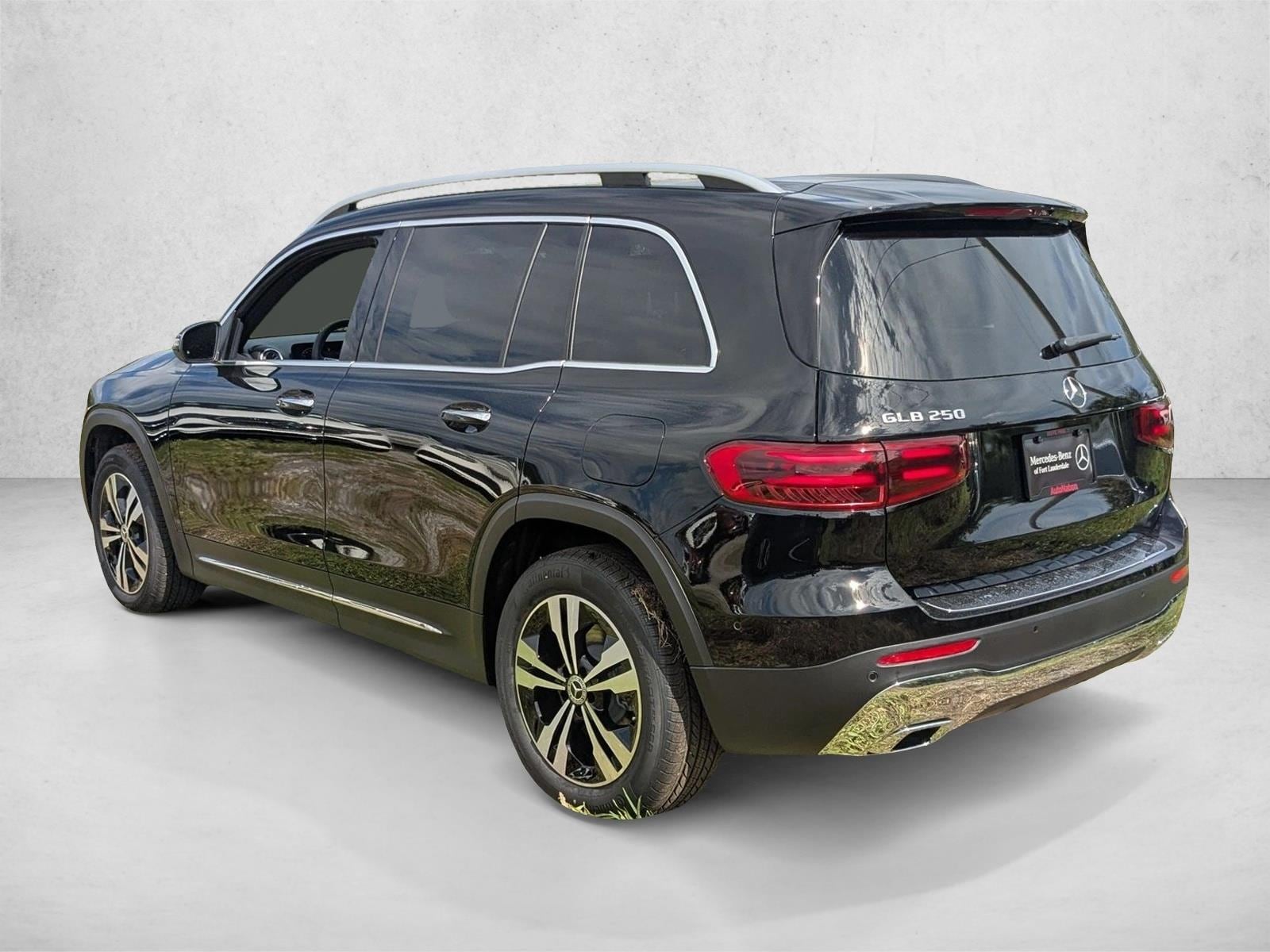 2026 Mercedes-Benz GLB GLB 250 - Photo 8