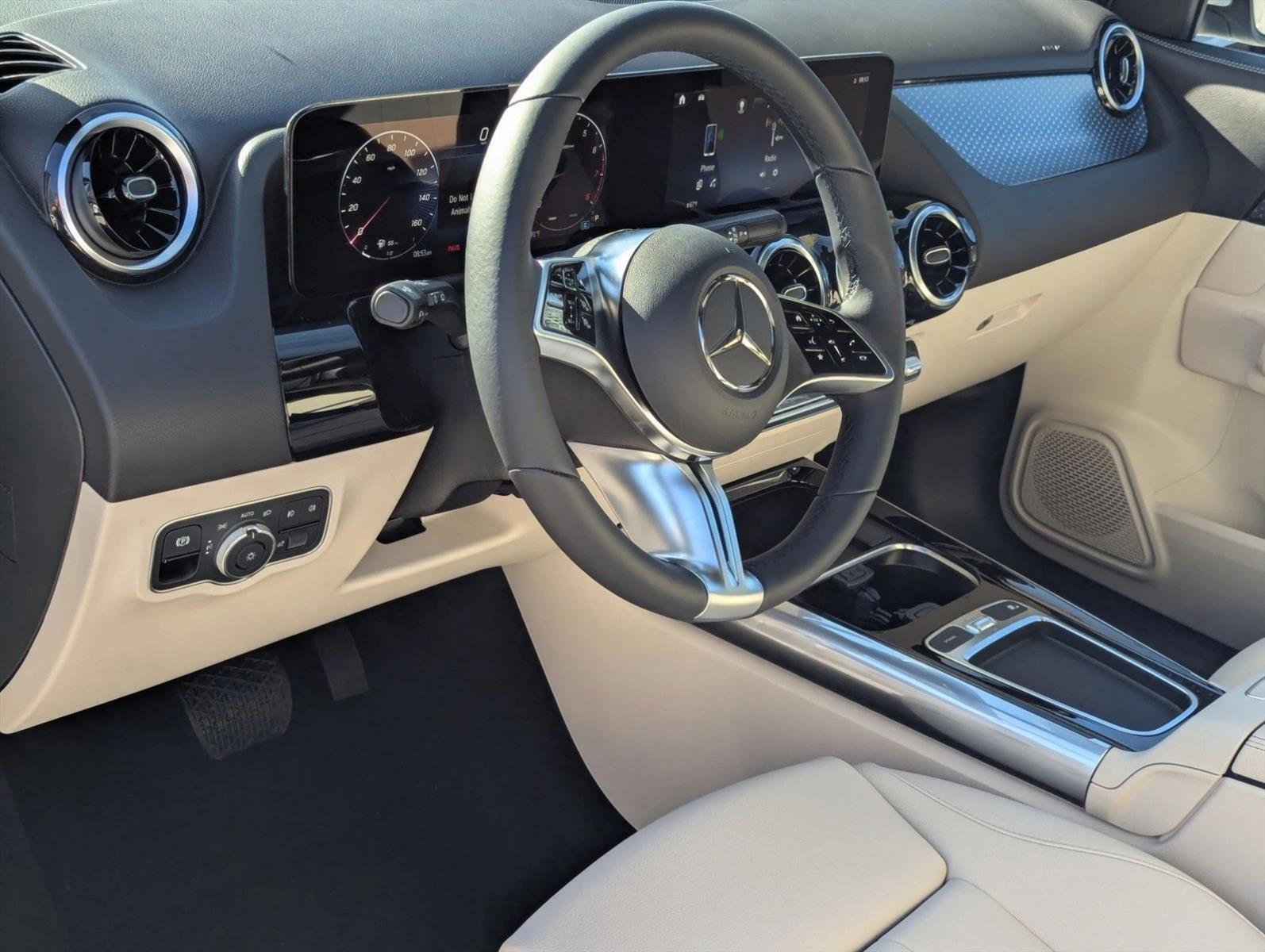 2026 Mercedes Benz GLA 250 photo 3