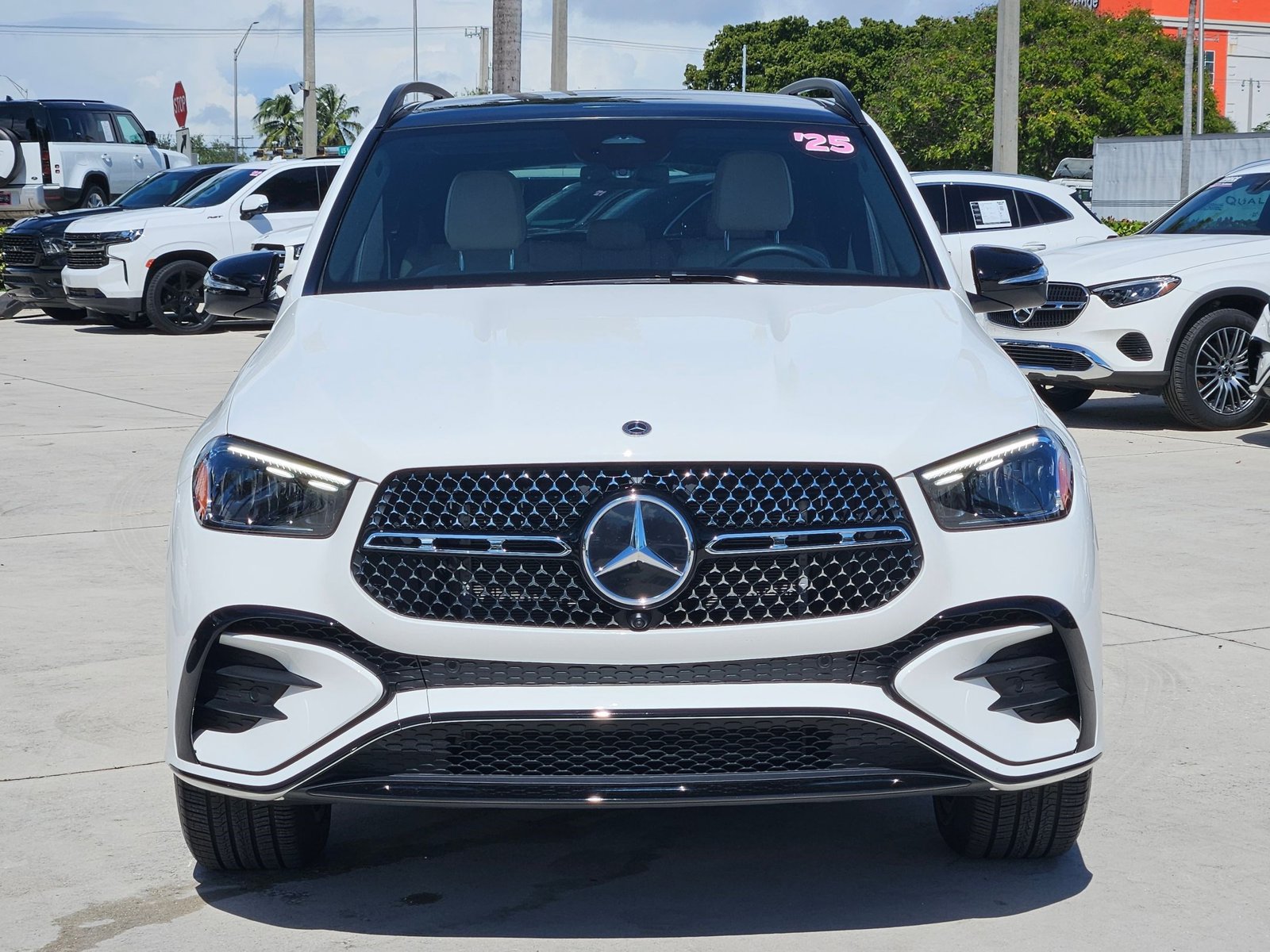 2025 Mercedes Benz GLE 350 4MATIC photo 2