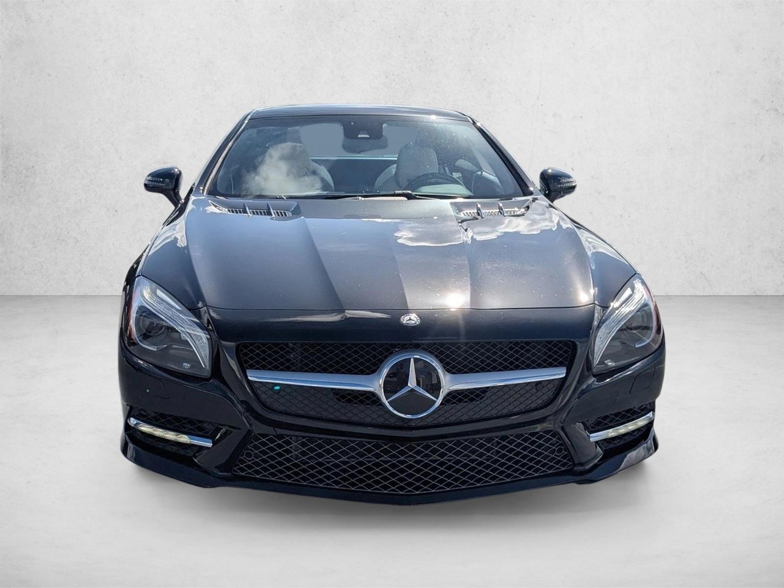 2015 Mercedes Benz SL 400 photo 2