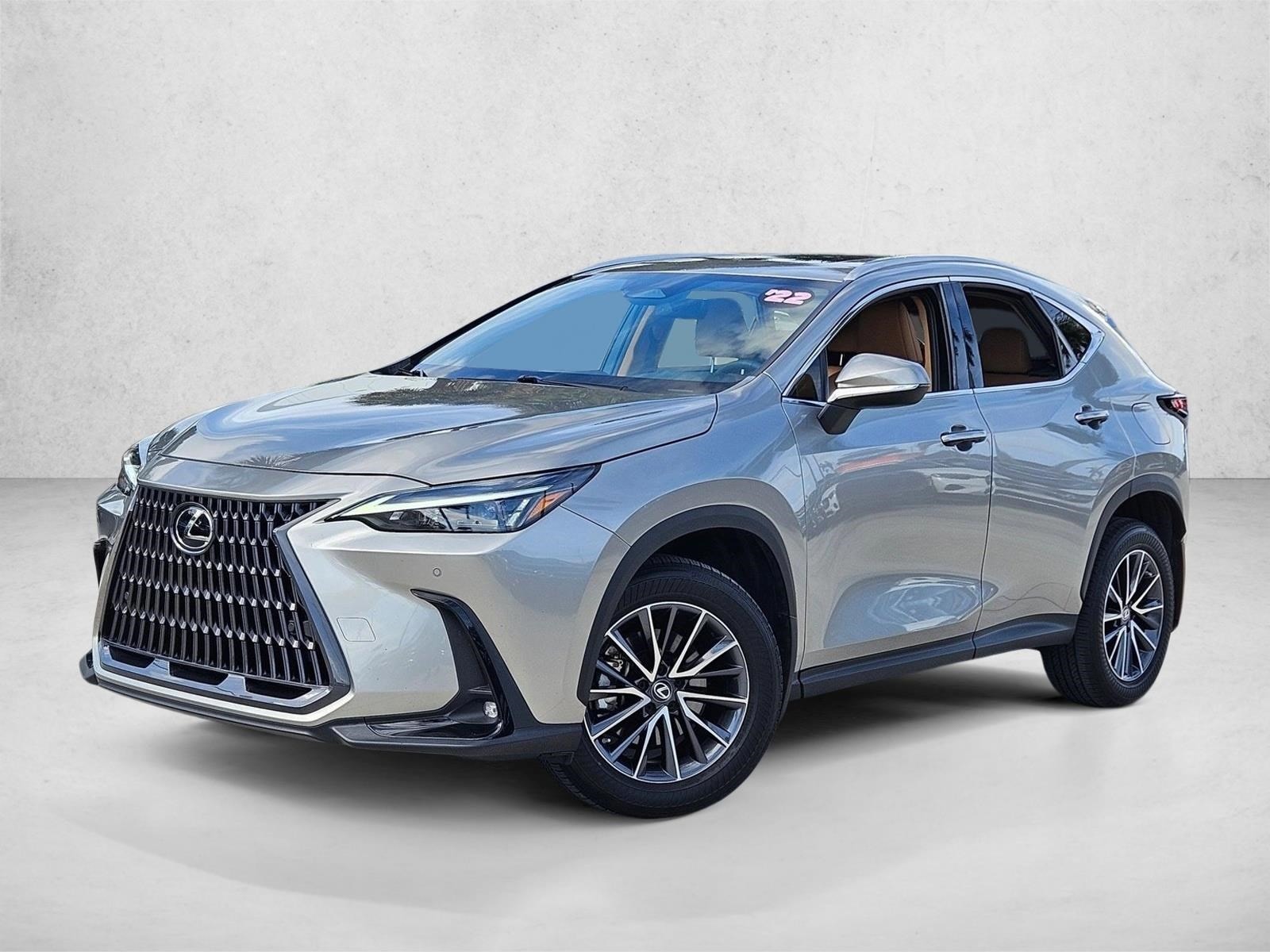 2022 Lexus NX 350's photo