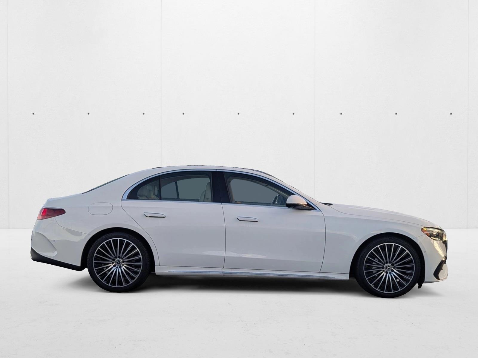2024 Mercedes Benz E 350 4MATIC Sedan photo 4
