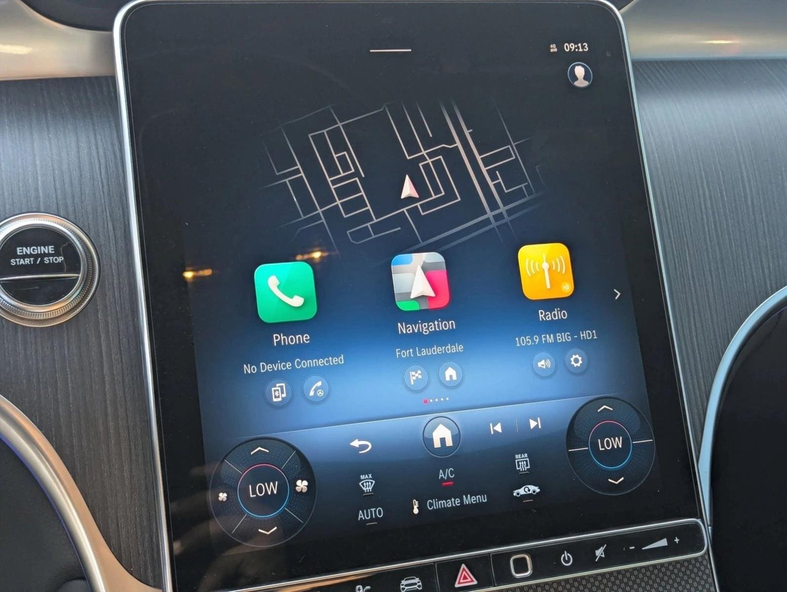 2025 Mercedes-Benz GLC AMG GLC63 S - Photo 11