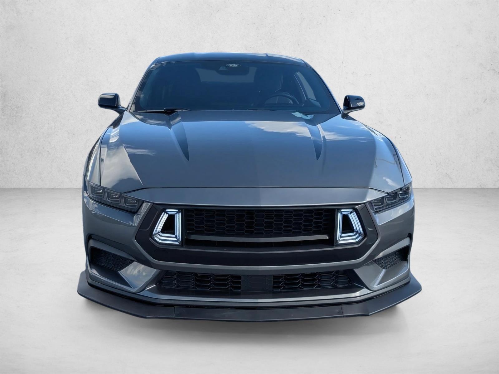 2025 Ford Mustang EcoBoost photo 2