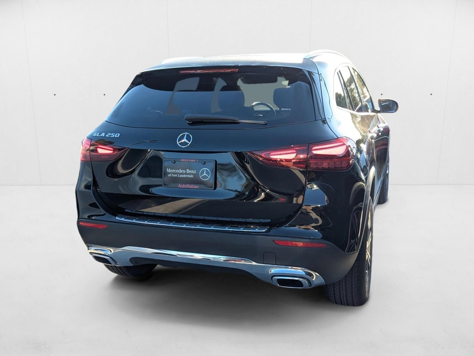 2026 Mercedes Benz GLA 250 photo 2