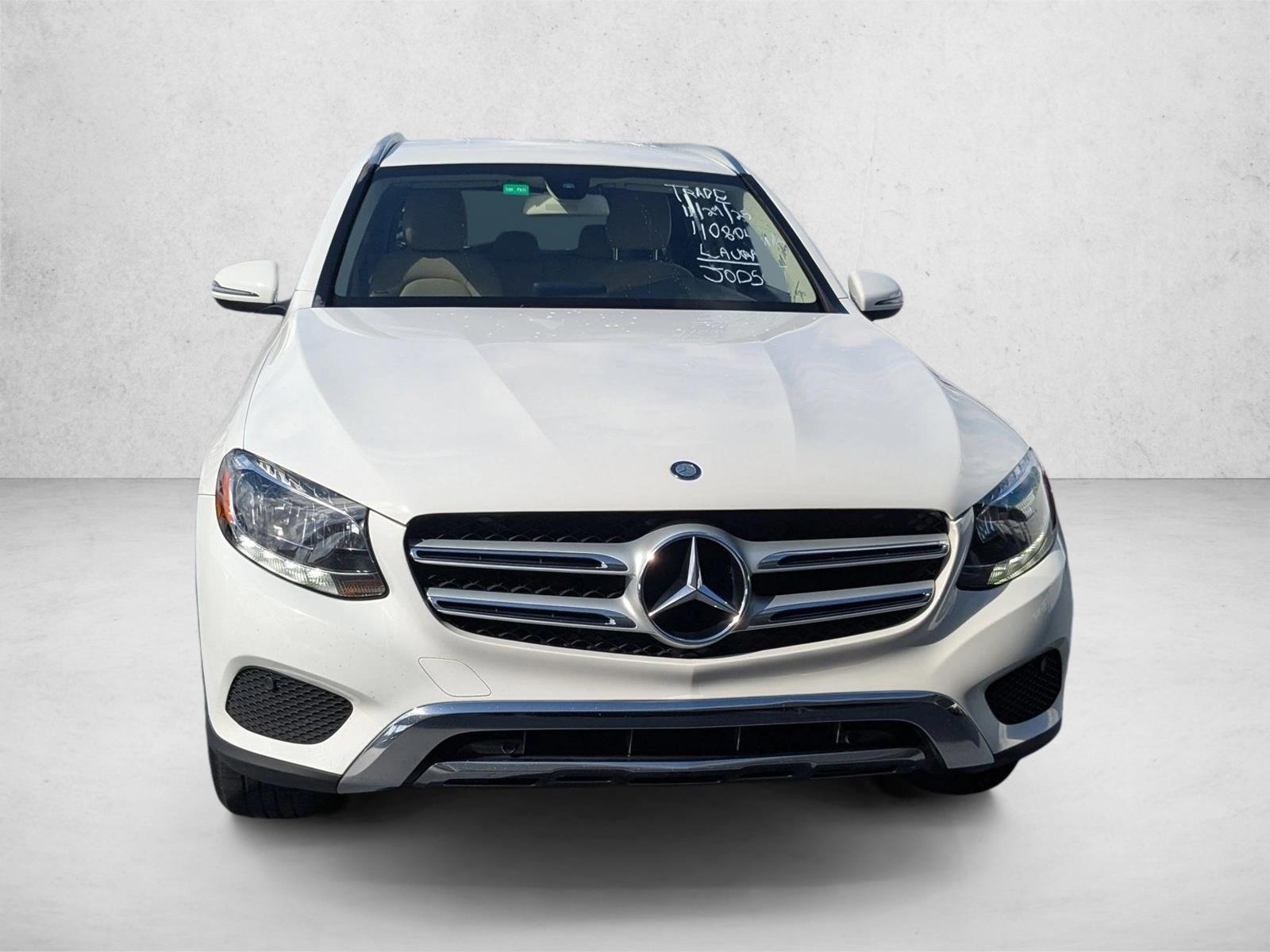 2016 Mercedes Benz GLC 300 photo 2