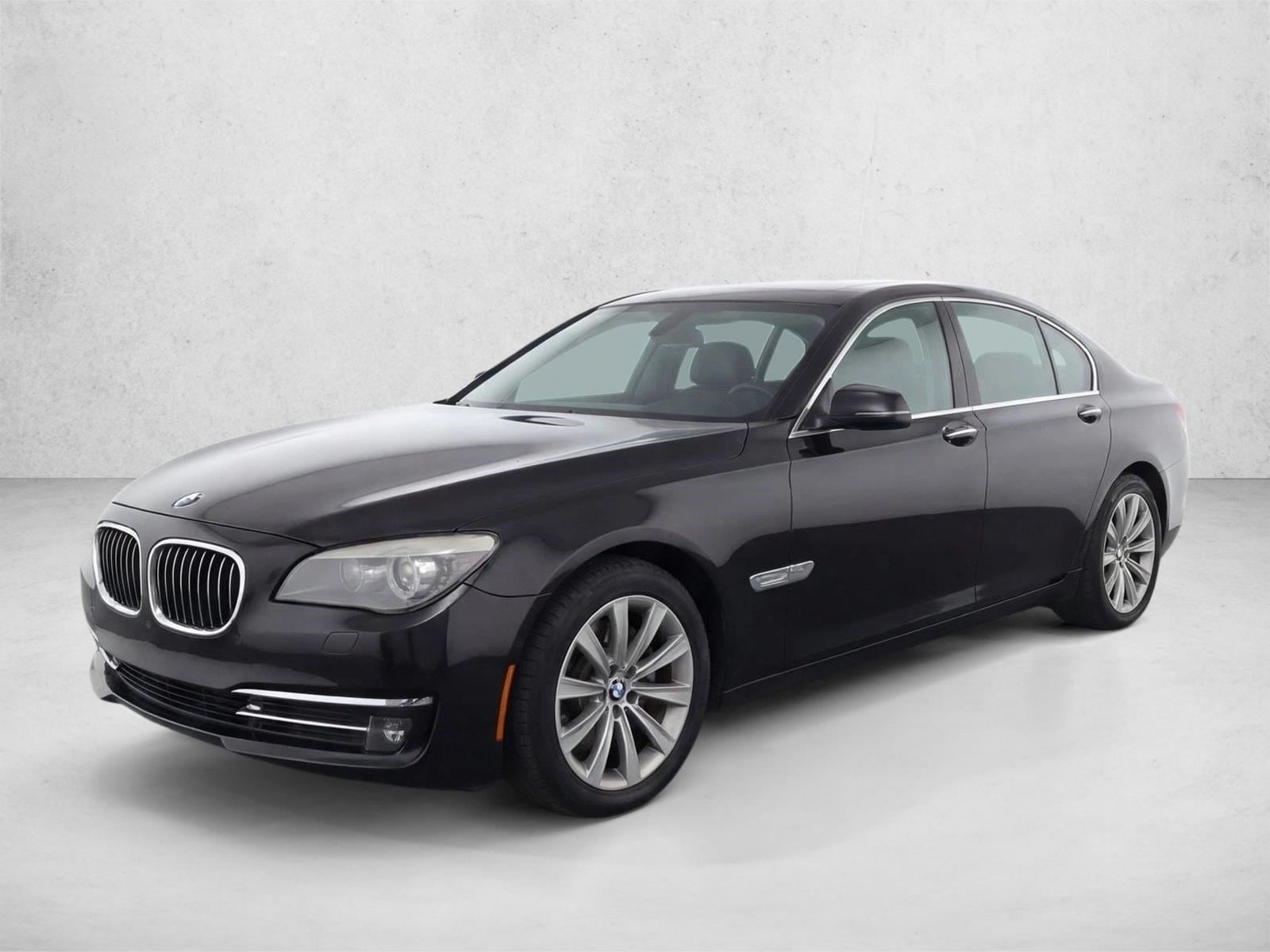 2015 BMW 7 Series's photo