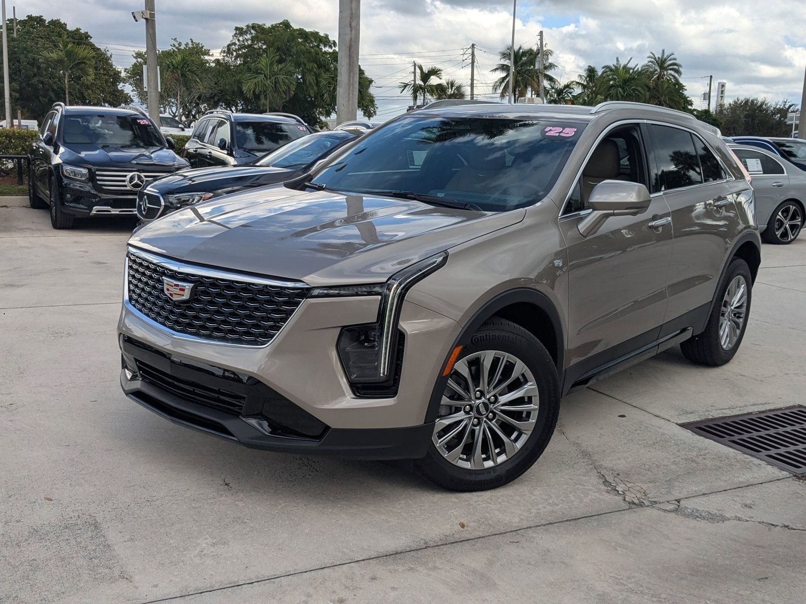 2025 Cadillac XT4 Premium Luxury's photo