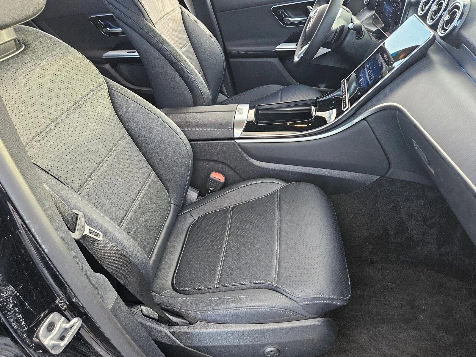 2025 Mercedes-Benz GLC Base - Photo 18