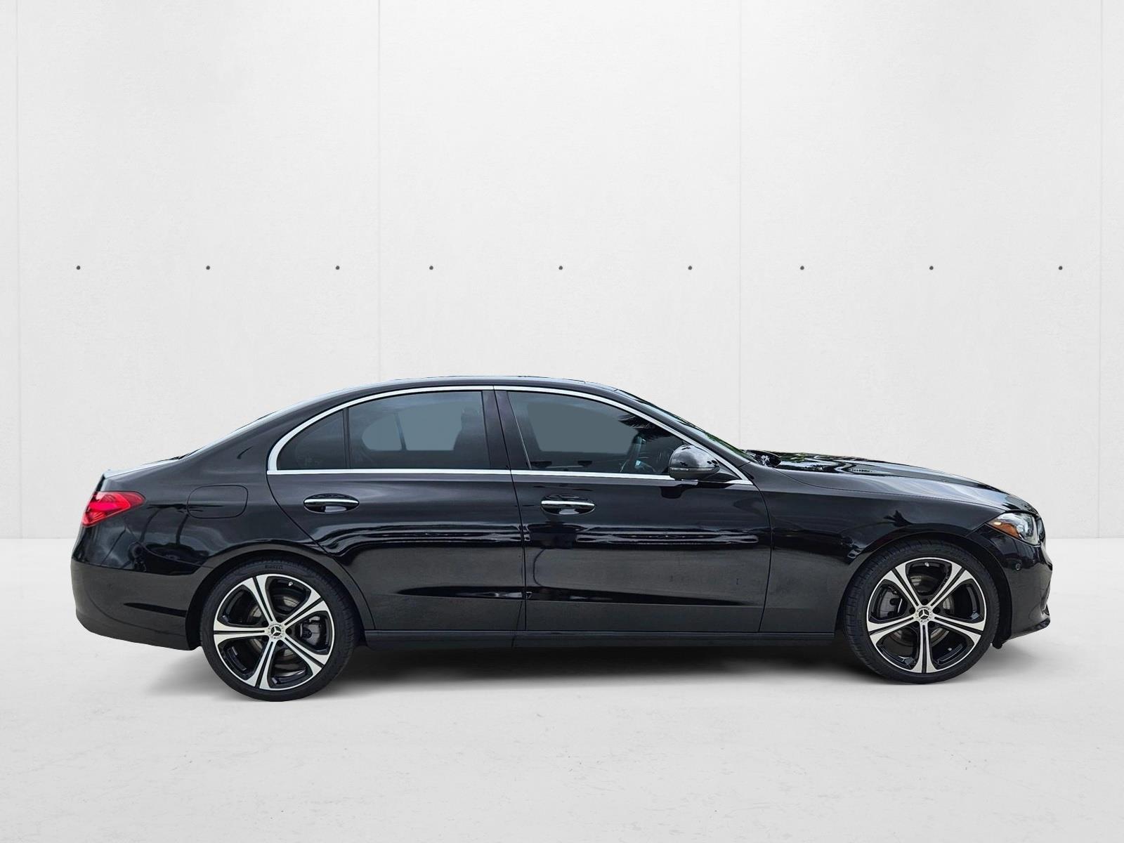 2025 Mercedes Benz C 300 Sedan photo 4