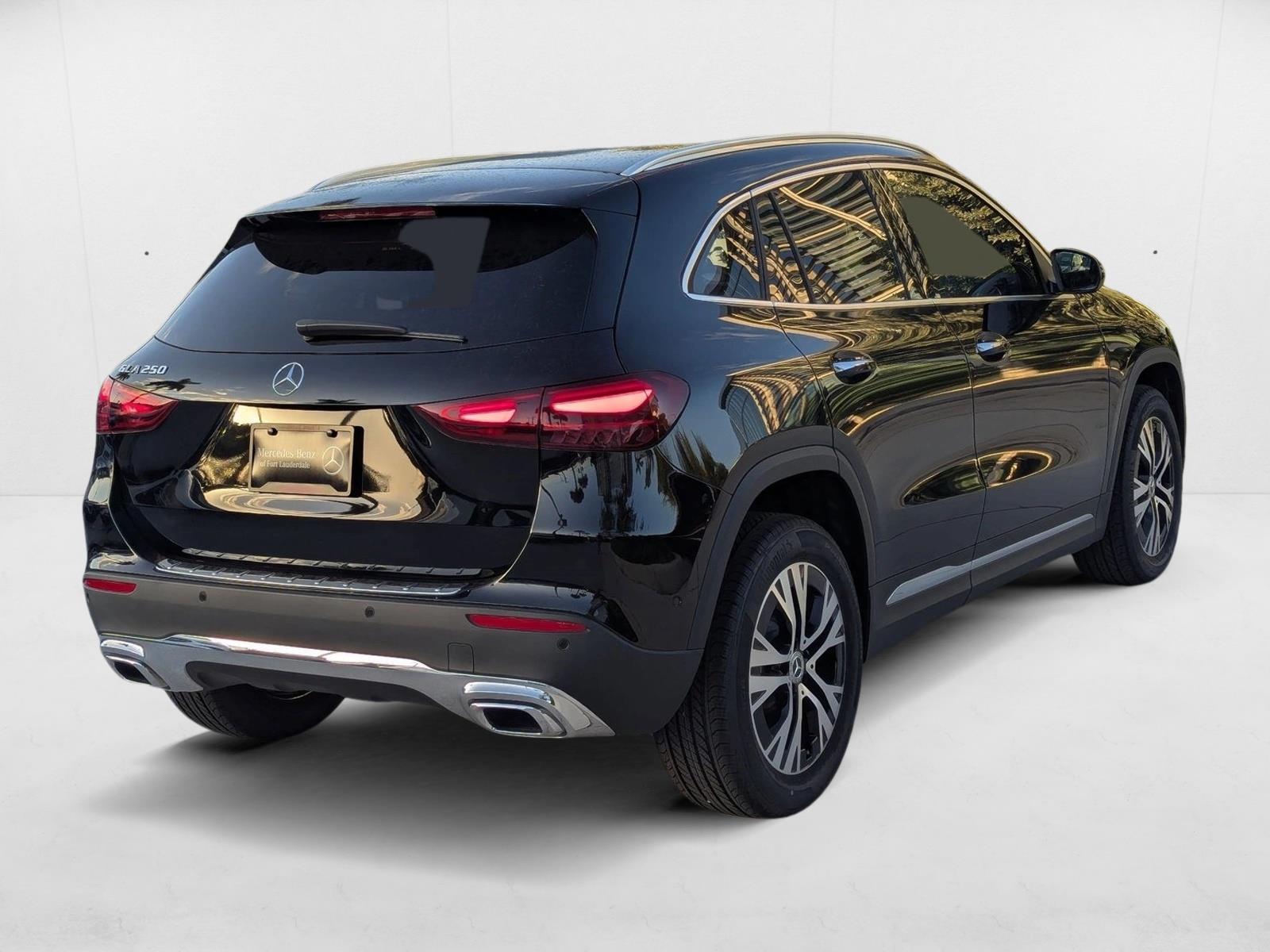 2025 Mercedes Benz GLA 250 photo 2