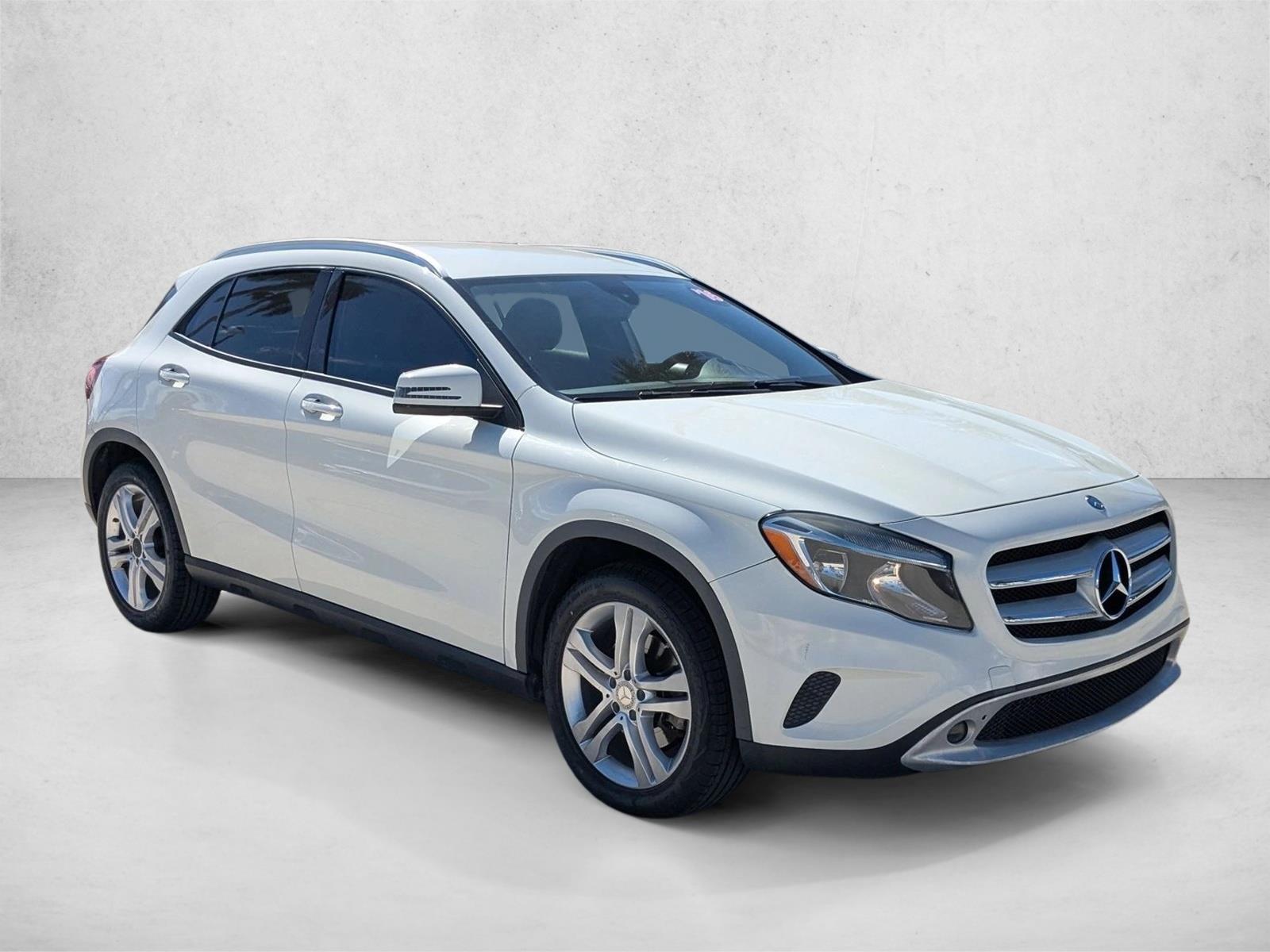 2016 Mercedes Benz GLA 250 photo 3