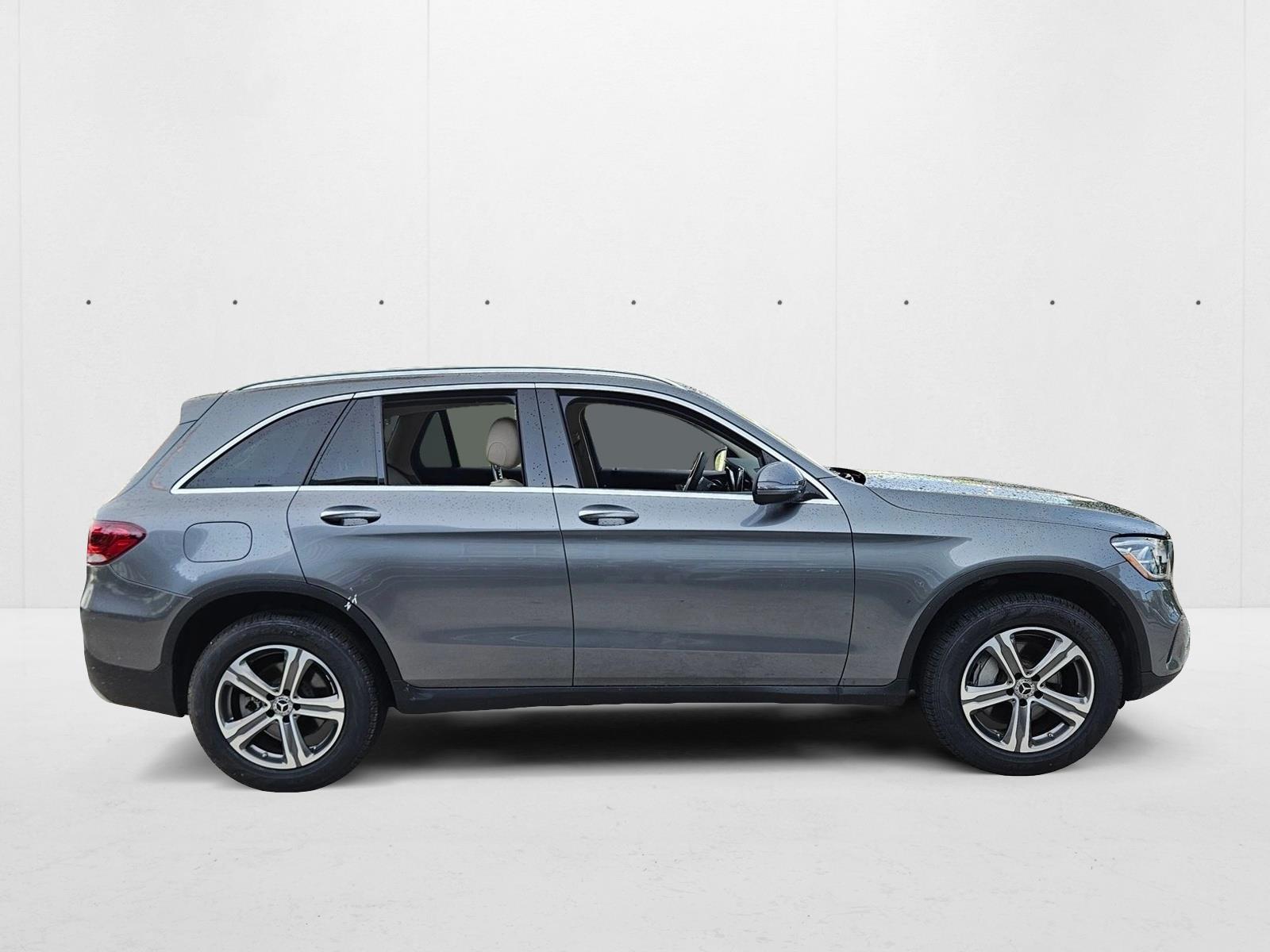 2020 Mercedes Benz GLC 300 photo 3