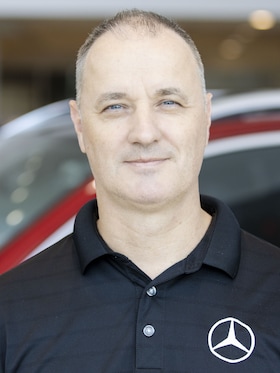 Staff member Tibor Toth from ID_288f88e78f65