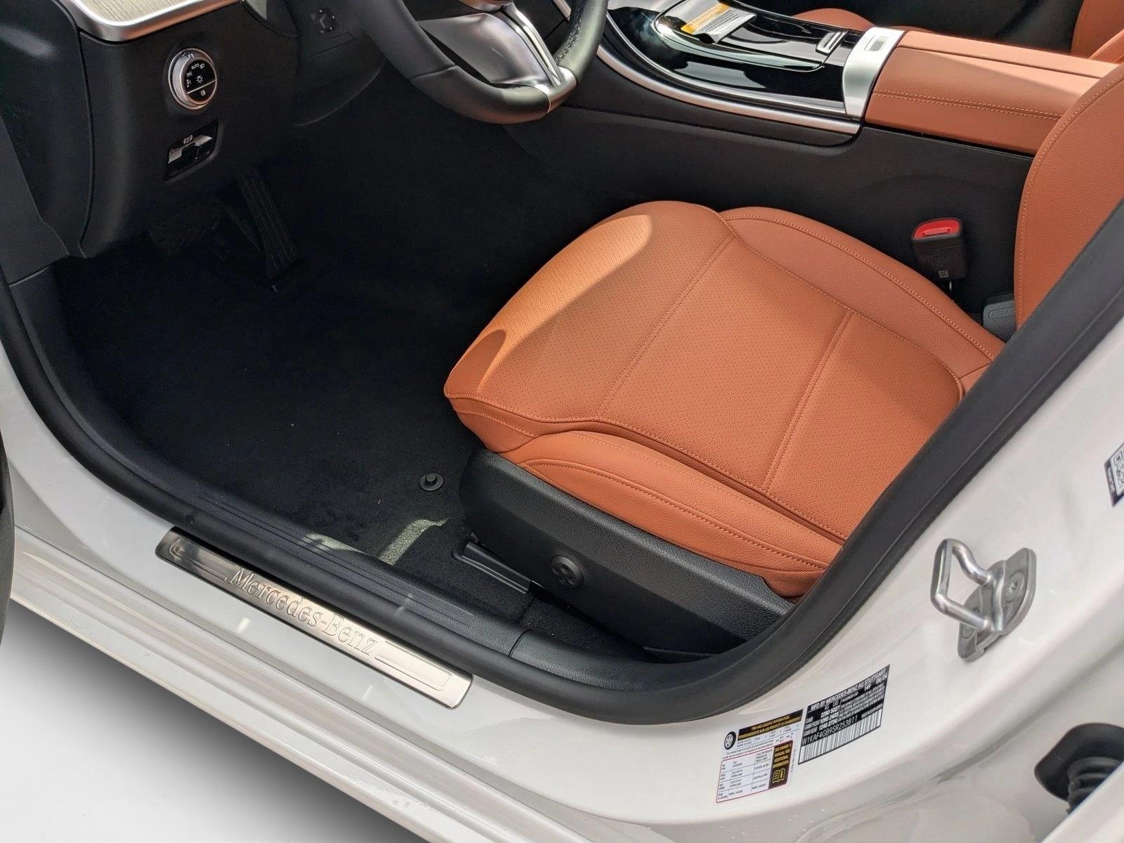 2025 Mercedes Benz C 300 Sedan photo 3