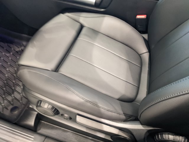 2022 Mercedes Benz GLA 250 photo 4