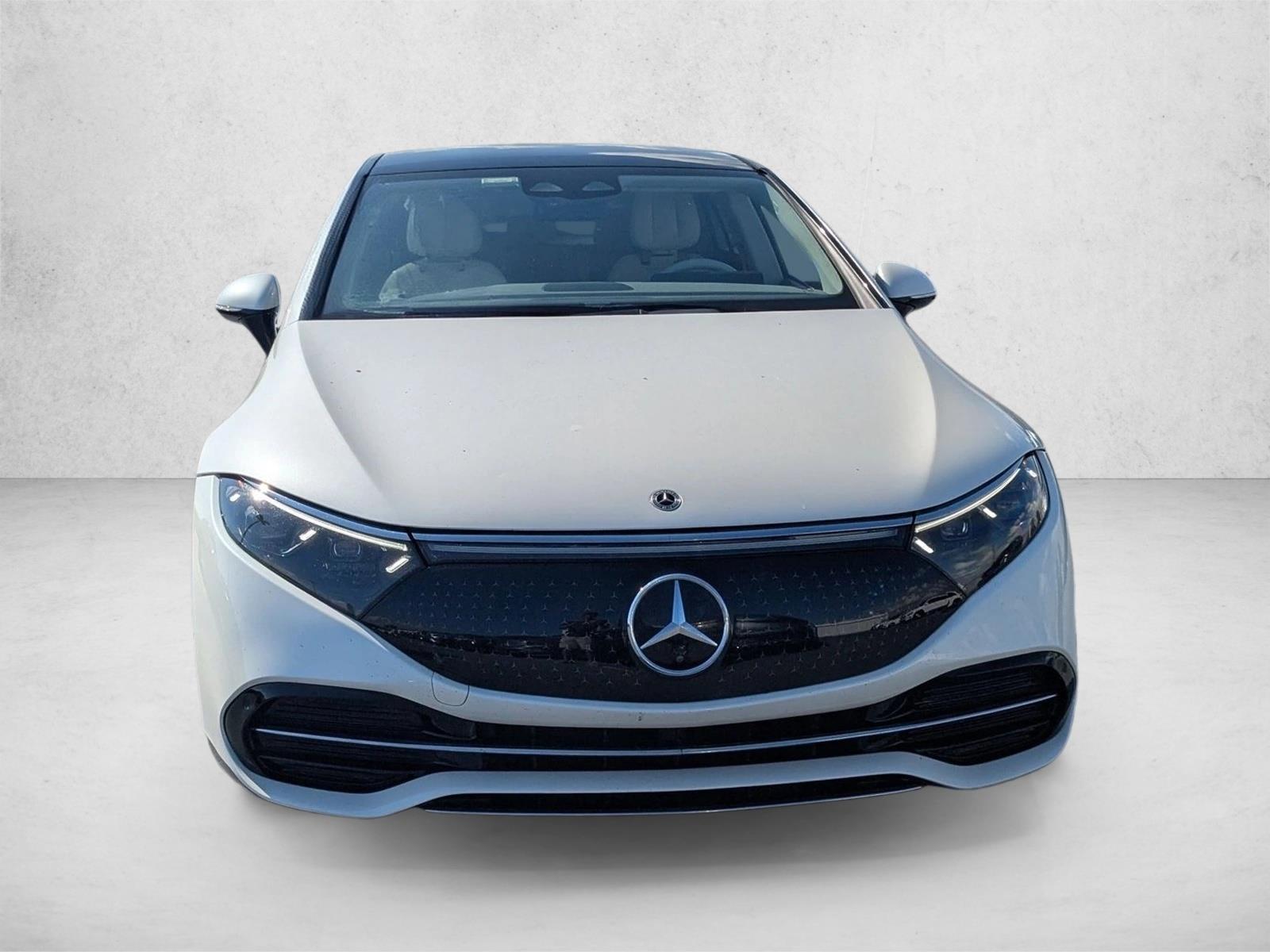 2022 Mercedes Benz EQS Sedan 450 photo 2