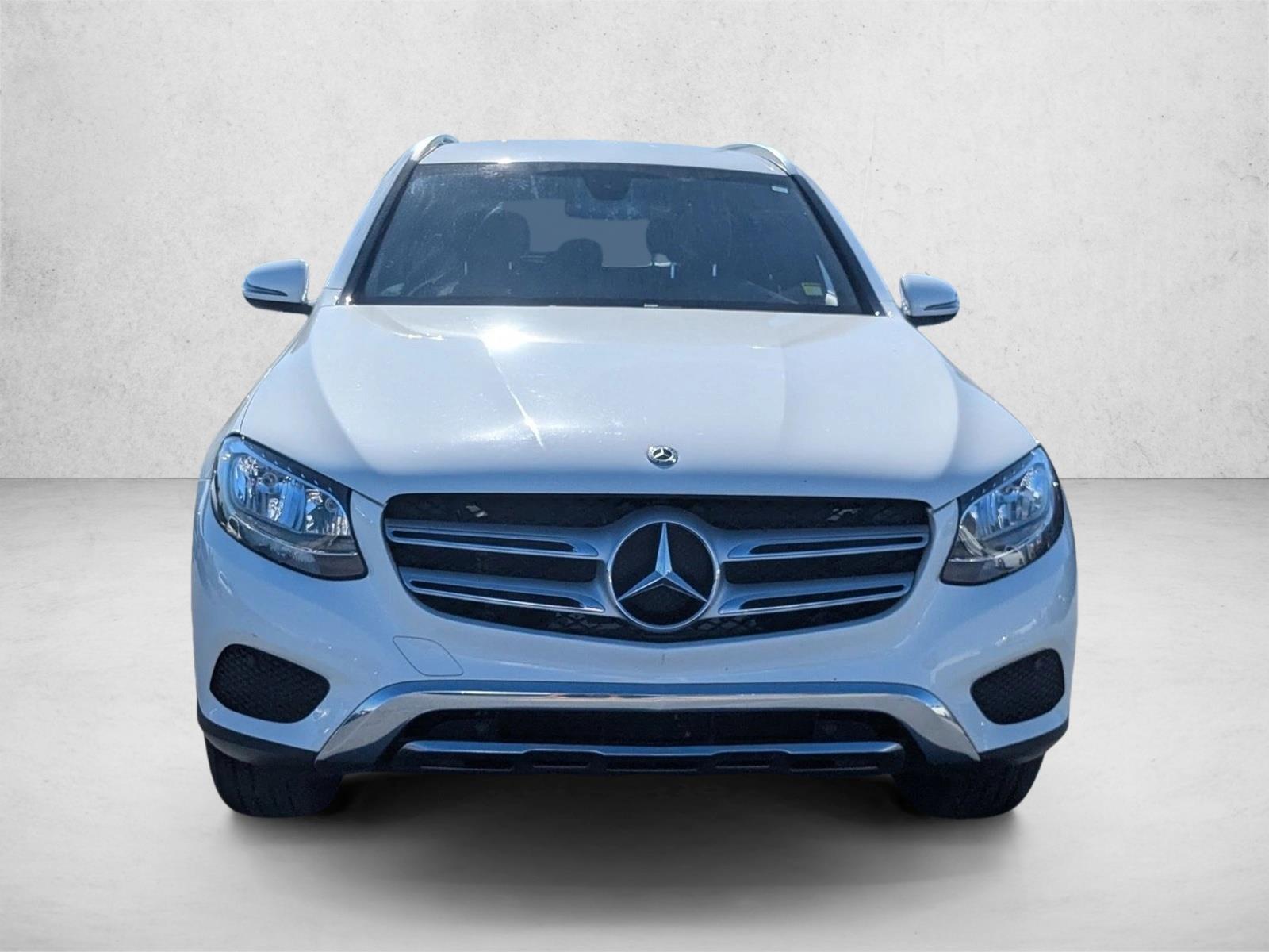 2019 Mercedes Benz GLC 300 photo 2