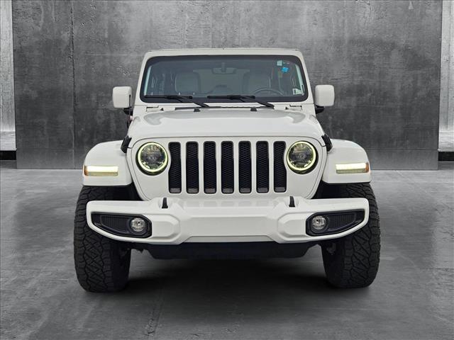 2023 Jeep Wrangler Sahara photo 2