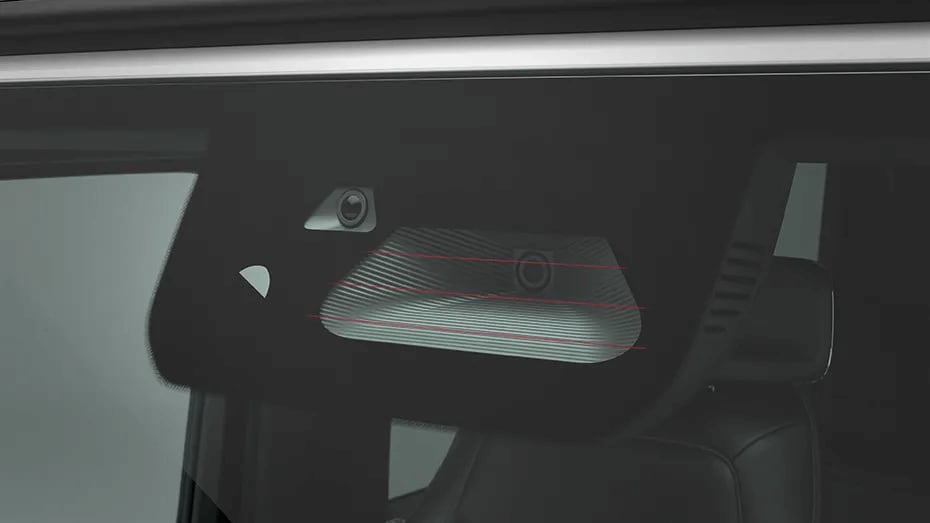 Learn about the safety features of the Mercedes-Benz G-Class Picture of the optional dashcam installed in the windshield of the Mercedes-Benz G-Class SUV