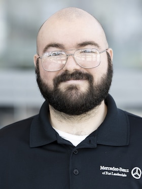 Staff member Louis Perez from ID_48a48e8186b5