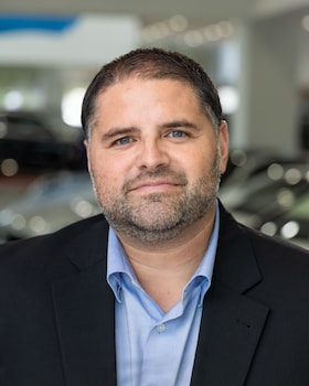 Staff member Chris Cobos Vera from ID_ffb0768389d2
