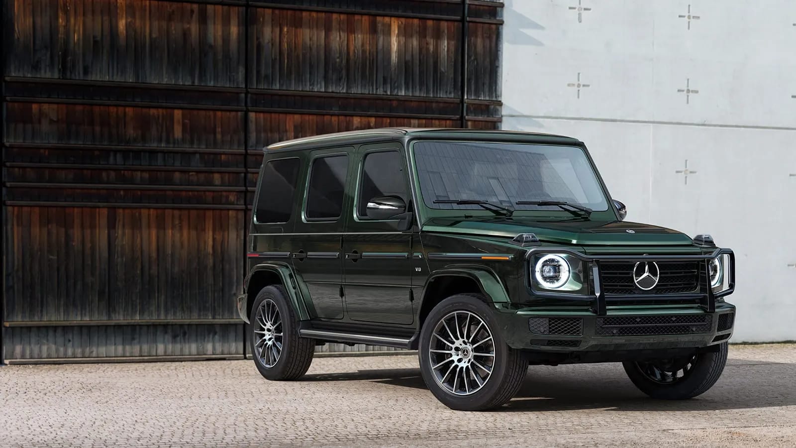2025 MercedesBenz GClass SUV Specs, Features, & Configurations