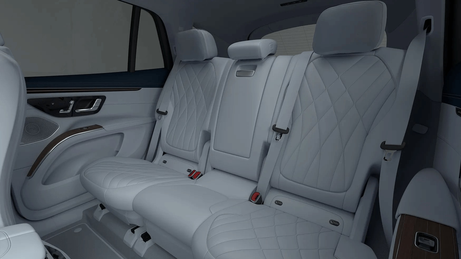 Interior shot of the Mercedes-Benz EQS SUV