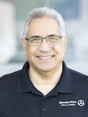 Staff member Wayne Abrhamas from ID_48a48e8186b5