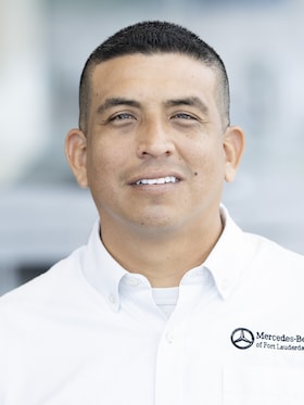 Staff member Manny Miranda from ID_c0db32c3b1a2