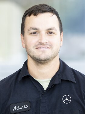 Staff member Alberto Mendez from ID_288f88e78f65