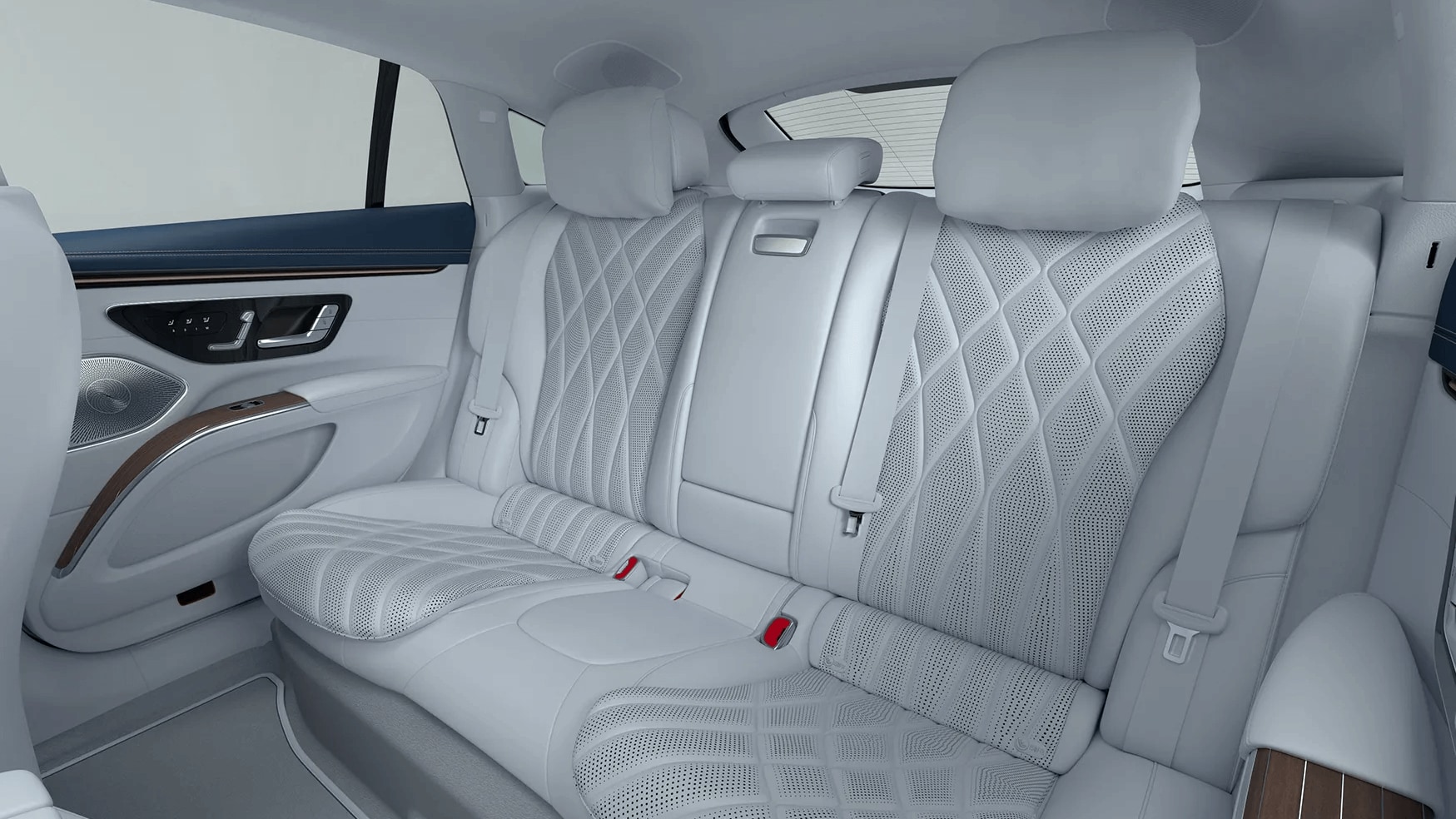 Interior shot of the Mercedes-Benz EQS Sedan