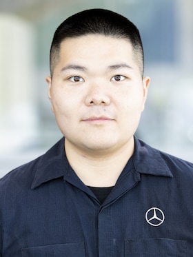 Staff member Jason Chen from ID_288f88e78f65