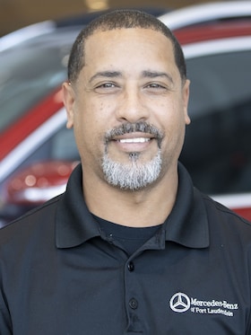 Staff member Julio Diaz from ID_48a48e8186b5